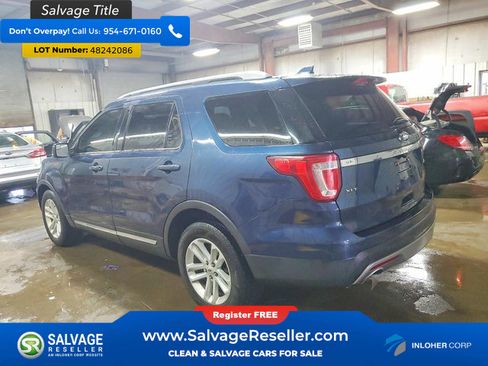 Used 2016 Ford Explorer XLT w/ Equipment Group 202A image 3