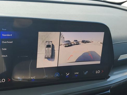 New 2026 Chevrolet Traverse LT w/ Driver Confidence Package image 25