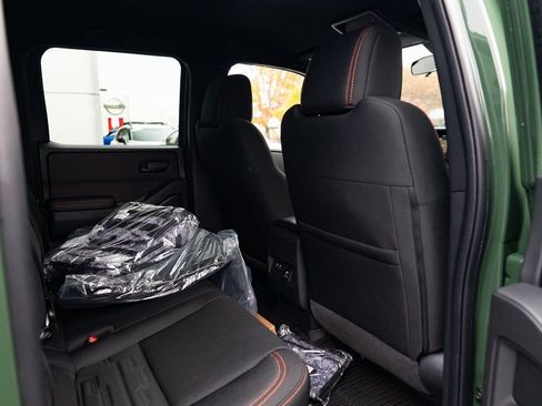 New 2026 Nissan Frontier PRO-4X w/ Pro-4x Convenience Package image 23