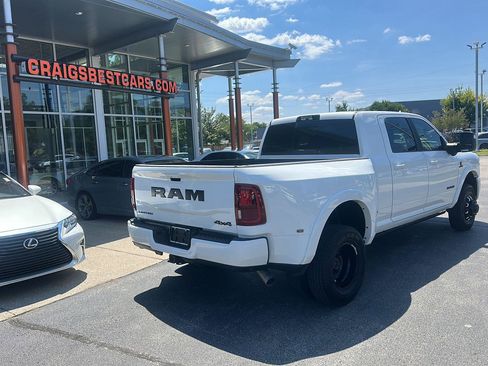 Used 2026 RAM 3500 Limited AWD/4WD image 4