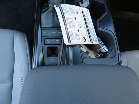 Certified 2026 Toyota Camry SE image 21