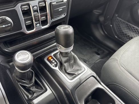 Used 2020 Jeep Wrangler Unlimited Sport image 14