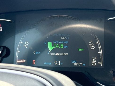 Used 2024 Toyota RAV4 XLE Premium FWD image 30