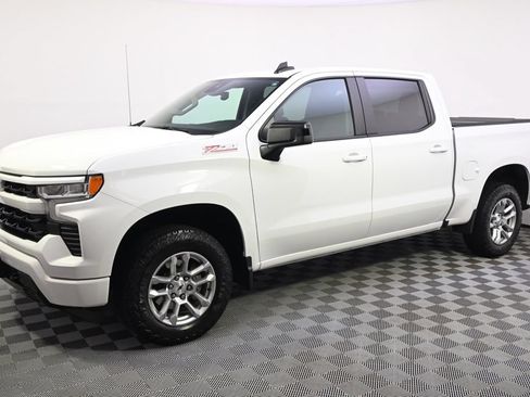 Used 2024 Chevrolet Silverado 1500 RST AWD/4WD image 2