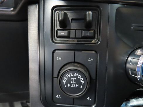 Used 2024 Ford F150 Platinum w/ FX4 Off-Road Package image 54