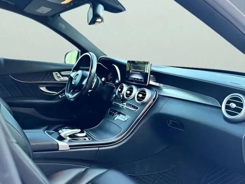 Used 2015 Mercedes-Benz C 300 Sedan image 23
