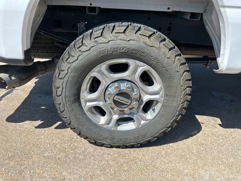 Used 2025 Ford F250 XLT AWD/4WD image 17