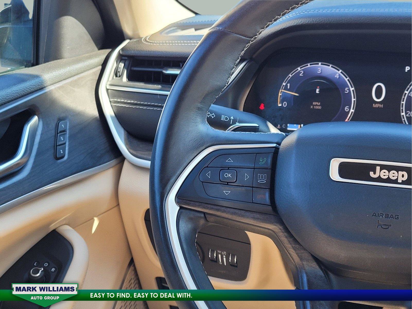 Used 2021 Jeep Grand Cherokee L Limited AWD/4WD image 14