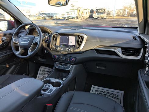 Used 2024 GMC Terrain Denali image 19