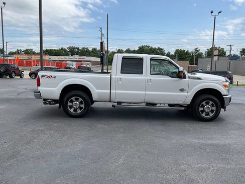 Used 2011 Ford F250 Lariat w/ Lariat Interior Pkg AWD/4WD image 6
