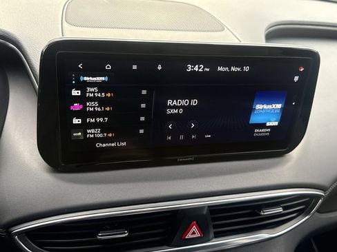 Certified 2023 Hyundai Santa Fe SEL image 18