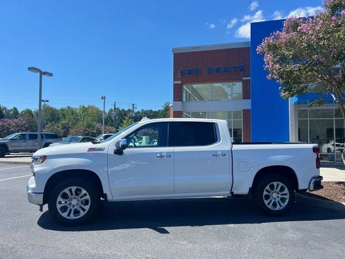 Used 2025 Chevrolet Silverado 1500 LTZ image 2