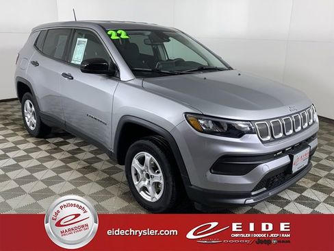 Used 2022 Jeep Compass Sport image 1