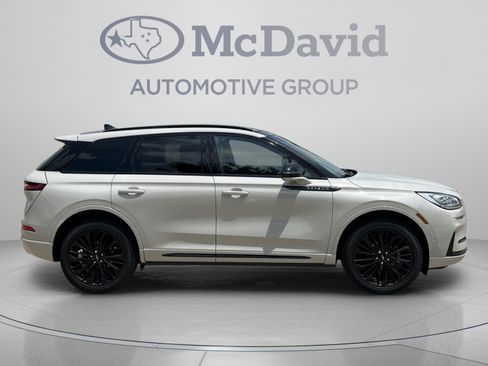 Certified 2023 Lincoln Corsair Reserve w/ Equipment Group 202A AWD/4WD image 8