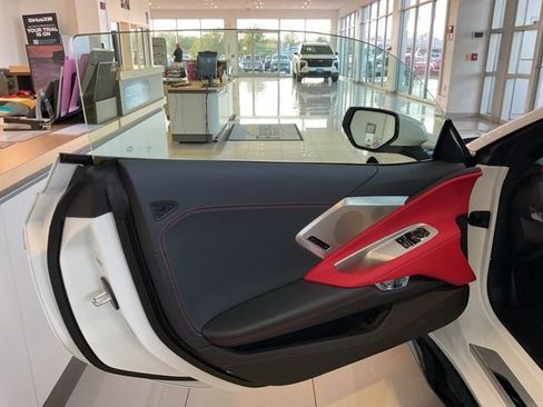 Used 2025 Chevrolet Corvette Z06 w/ Battery Protection Package image 10