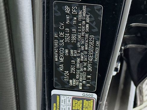 Used 2025 Kia K4 LXS image 12