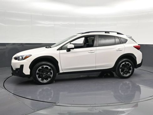 Used 2023 Subaru Crosstrek 2.0i Premium AWD/4WD image 7