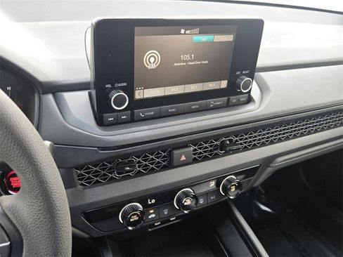 Used 2023 Honda Accord LX image 19