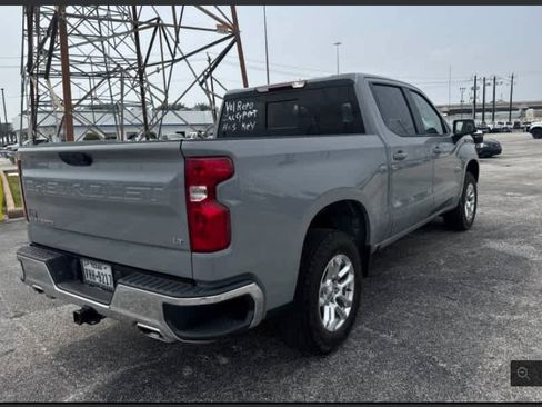 Used 2024 Chevrolet Silverado 1500 LT w/ Z71 Off-Road Package AWD/4WD image 15