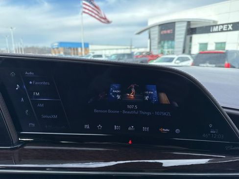 Used 2023 Cadillac Escalade ESV Sport Platinum w/ LPO, ONYX Package image 22