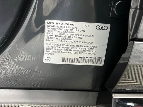 Used 2025 Audi Q5 2.0T Premium image 34