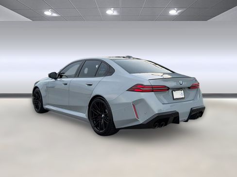 New 2027 BMW M5 w/ Executive Package AWD/4WD image 3