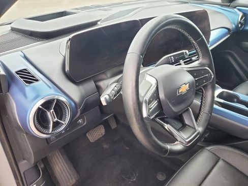 Used 2025 Chevrolet Equinox EV LT w/ Convenience Package II FWD image 20