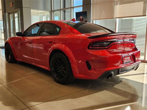 Used 2023 Dodge Charger SRT Hellcat w/ Harman/Kardon Audio Group image 4