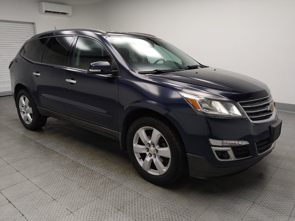 Used 2017 Chevrolet Traverse LT w/ Style and Technology Package FWD image 11