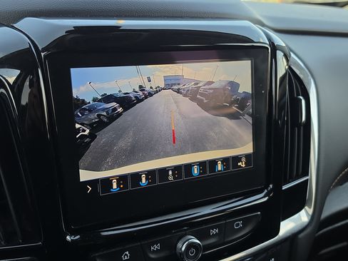 Used 2020 Chevrolet Traverse Premier w/ Redline Edition FWD image 26