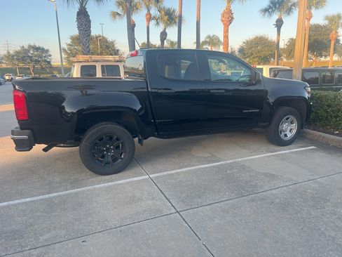 Used 2022 Chevrolet Colorado W/T w/ WT Convenience Package image 4