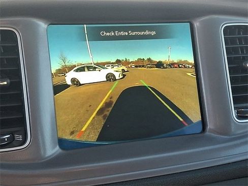 Used 2023 Dodge Charger SXT image 17