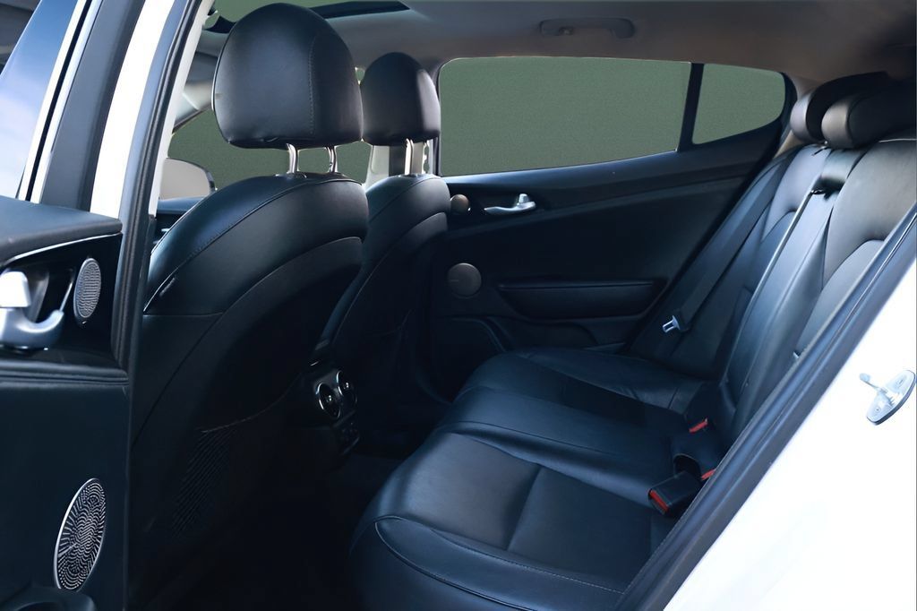 Used 2019 Kia Stinger Premium RWD image 21
