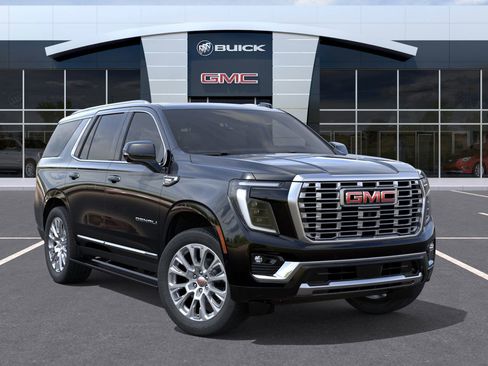 Used 2025 GMC Yukon Denali w/ Denali Reserve Package image 8