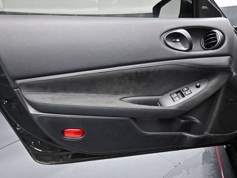 Used 2024 Nissan Z NISMO w/ Floor Mat Package RWD image 10