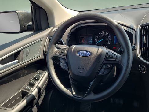 Used 2024 Ford Edge SE AWD/4WD image 12