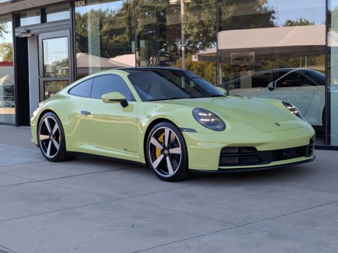 Used 2025 Porsche 911 Carrera S image 7