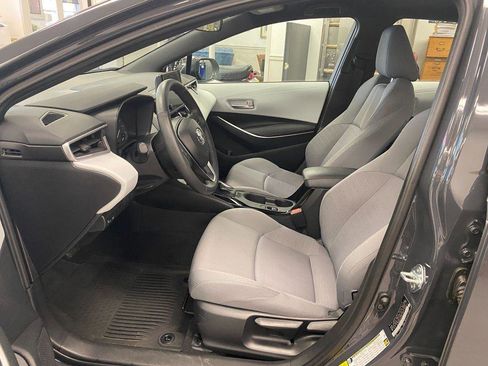 Used 2024 Toyota Corolla SE image 8