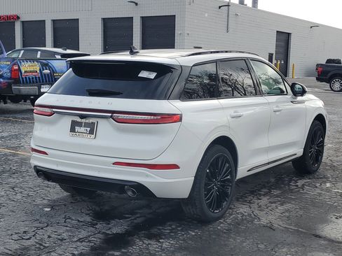 New 2026 Lincoln Corsair Reserve w/ Jet Appearance Package image 4