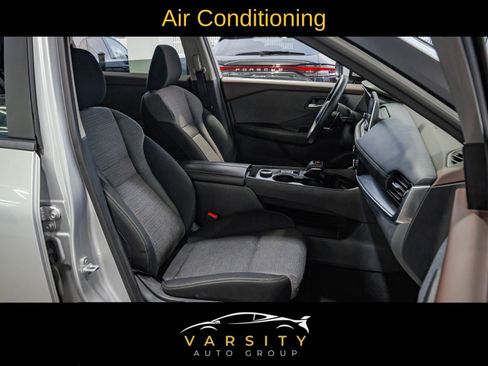 Used 2022 Nissan Rogue SV image 15