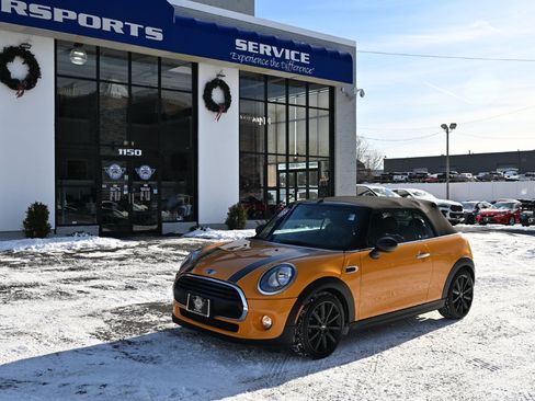 Used 2018 MINI Cooper Convertible image 36
