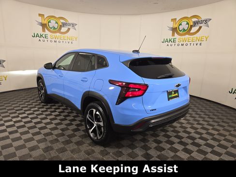 Certified 2024 Chevrolet Trax RS w/ Driver Confidence Package FWD image 6