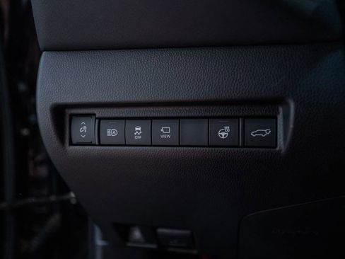 Used 2021 Toyota Venza Limited w/ Advanced Technology Package AWD/4WD image 25