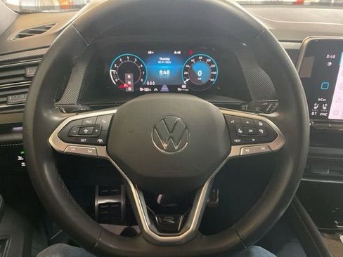 Certified 2024 Volkswagen Atlas Cross Sport SEL Premium R-Line AWD/4WD image 21
