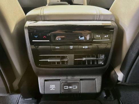 Used 2024 Acura MDX w/ Technology Package FWD image 27