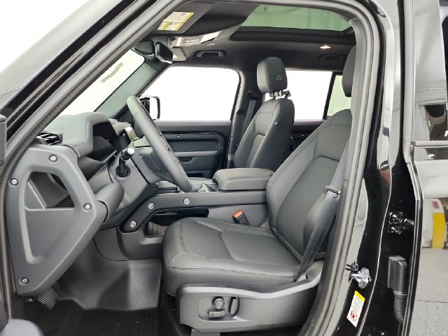 Certified 2026 Land Rover Defender 110 S AWD/4WD image 21