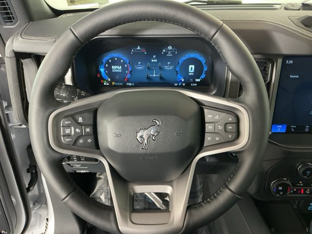 Used 2025 Ford Bronco Badlands AWD/4WD image 18
