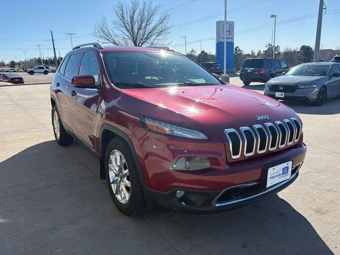 Used 2015 Jeep Cherokee Limited image 3