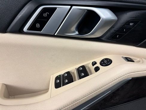 Used 2021 BMW X5 xDrive40i w/ Premium Package image 24