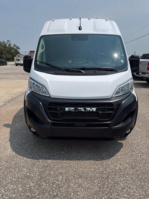 Used 2025 RAM ProMaster 2500 w/ Convenience Group FWD image 3